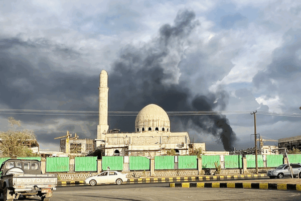Deadly Israeli Airstrikes Hit Yemen’s Sanaa, Six Killed and Dozens Wounded Deadly Israeli Airstrikes Hit Yemen’s Sanaa, Six Killed and Dozens Wounded