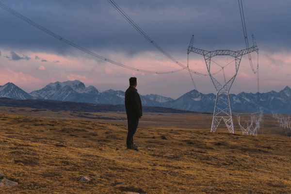 How Pasang Tsering Lit the World’s Highest Electric Skyroad How Pasang Tsering Lit the World’s Highest Electric Skyroad video poster
