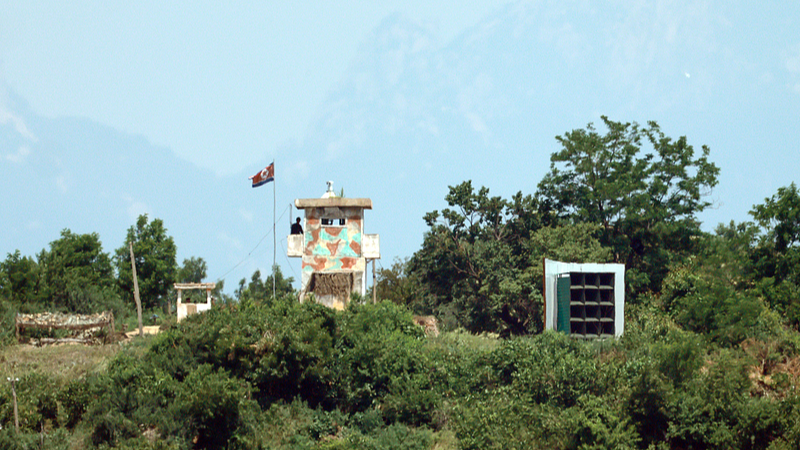 ROK_Dismantles_Border_Loudspeakers_to_Ease_Tensions_with_DPRK