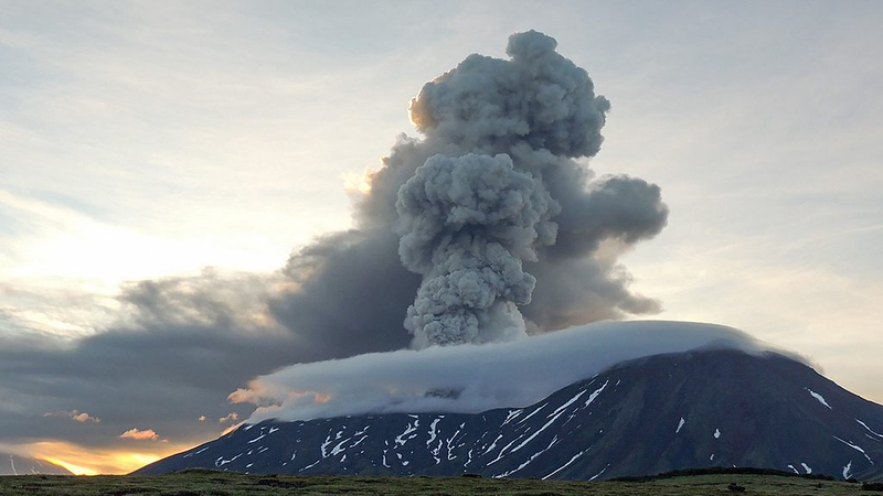 Rare ‘Parade of Eruptions’ Awakens Six Kamchatka Volcanoes Rare__Parade_of_Eruptions__Awakens_Six_Kamchatka_Volcanoes