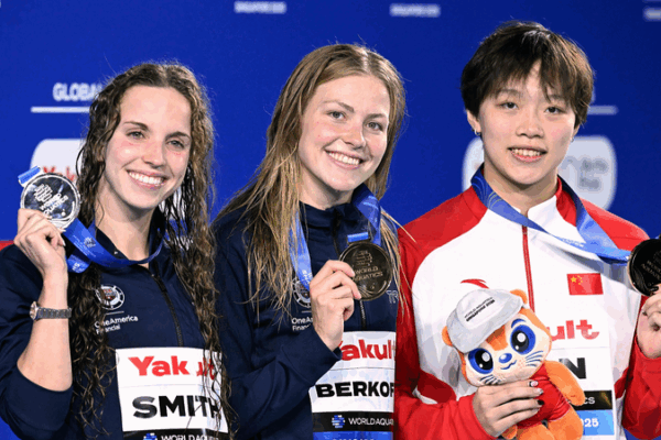 Singapore Splash: China Grabs Two Bronzes as Popovici Smashes 100m Freestyle Mark Singapore_Splash__China_Grabs_Two_Bronzes_as_Popovici_Smashes_100m_Freestyle_Mark
