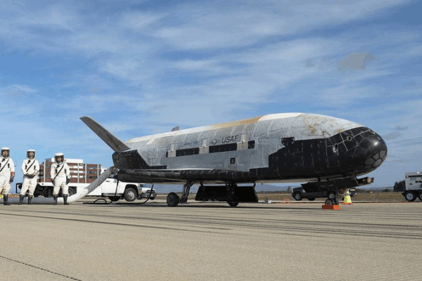 SpaceX to launch secretive X-37B on a Falcon 9 mission SpaceX_to_launch_secretive_X_37B_on_a_Falcon_9_mission