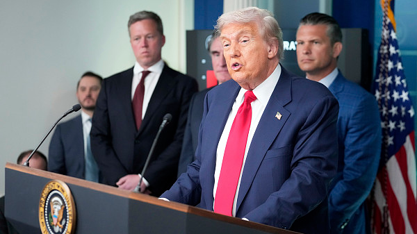 Trump Deploys National Guard to Washington in Crime-Fighting Move Trump_Deploys_National_Guard_to_Washington_in_Crime_Fighting_Move