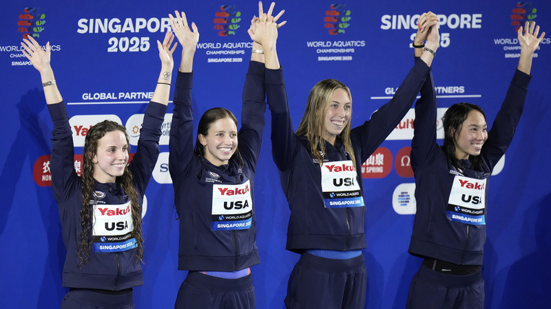 USA_Shatters_World_Record_at_World_Aquatics_Championships_in_Singapore