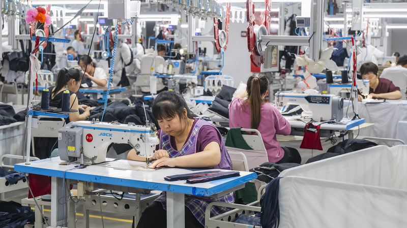 US_Tariffs_Backfire_on_GM_and_Stellantis_with_Billions_in_Losses - My Global News: Voices of a New Era US_Tariffs_Backfire_on_GM_and_Stellantis_with_Billions_in_Losses