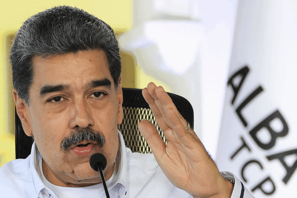 Venezuela Mobilizes 4.5M for Bolivarian Militia Amid US Naval Threat Venezuela_Mobilizes_4_5M_for_Bolivarian_Militia_Amid_US_Naval_Threat