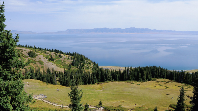 Misty Marvel: Songshutou’s Breathtaking Views over Sayram Lake Misty Marvel: Songshutou’s Breathtaking Views over Sayram Lake video poster