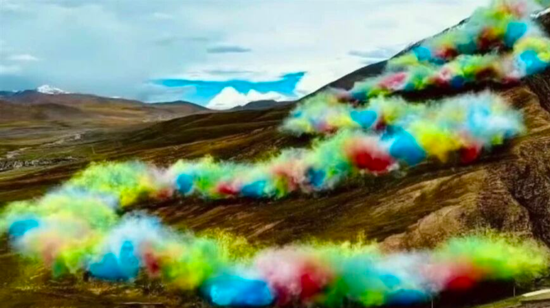 High-Altitude āAscending Dragonā Fireworks Spark Probe in Xigaze High-Altitude āAscending Dragonā Fireworks Spark Probe in Xigaze