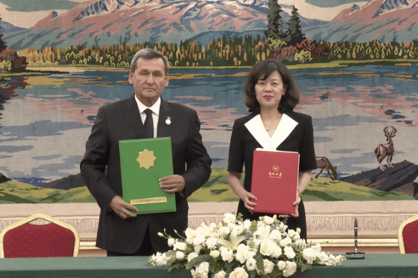 China and Turkmenistan Forge New Partnerships under Xi’s Governance Initiative China and Turkmenistan Forge New Partnerships under Xi’s Governance Initiative video poster