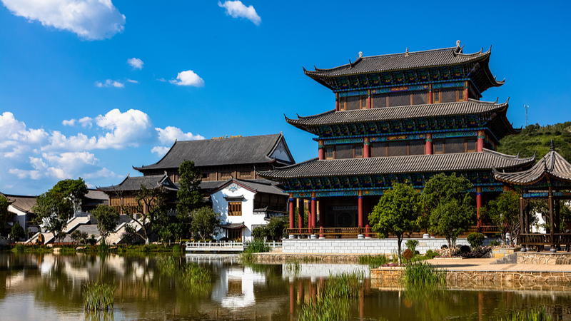 Discover Jianchuan Wood Carving Art Town’s Year-Round Spring Vibes Discover Jianchuan Wood Carving Art Town’s Year-Round Spring Vibes video poster