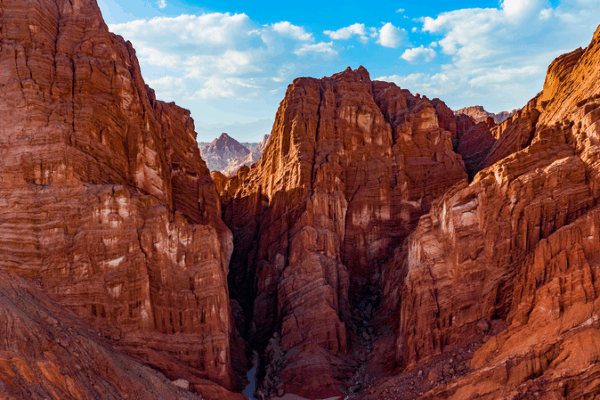 Xinjiang Canyon Colors: Unveiling Tianshan’s Spectacular Sandstone Xinjiang Canyon Colors: Unveiling Tianshan’s Spectacular Sandstone