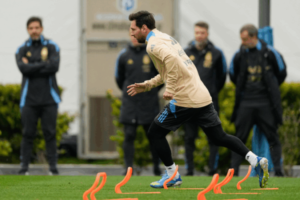 Messi’s Farewell Kickoff: Argentina vs Venezuela in Last Home Qualifier Messi’s Farewell Kickoff: Argentina vs Venezuela in Last Home Qualifier