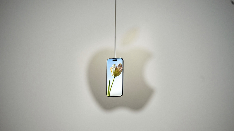 Apple Debuts Feather-Thin iPhone Air, Skips Big AI Reveal Apple_Debuts_Feather_Thin_iPhone_Air__Skips_Big_AI_Reveal