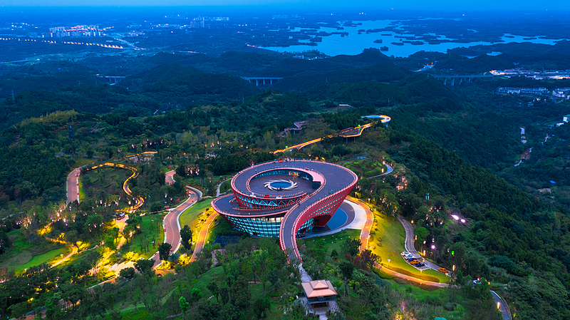 Chengdu’s Urban Oasis: Exploring Longquan Mountains Forest Park Chengdu_s_Urban_Oasis__Exploring_Longquan_Mountains_Forest_Park video poster