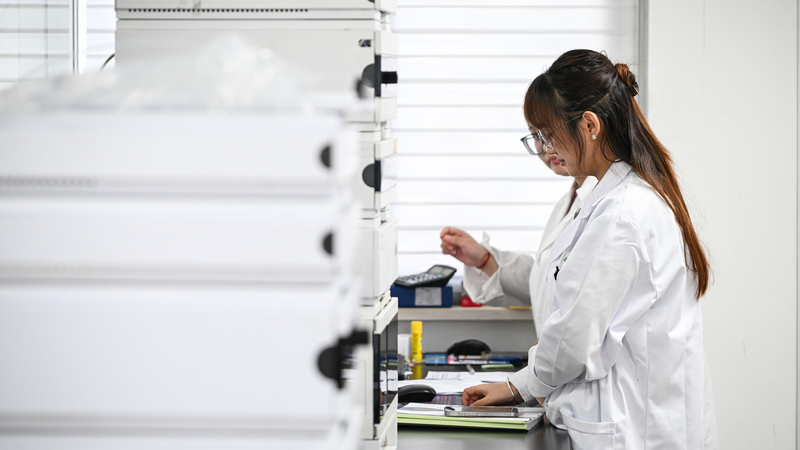 China’s New Drug Development Surges to 2nd Globally China_s_New_Drug_Development_Surges_to_2nd_Globally