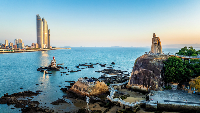 Discover Gulangyu Island: Xiamen’s UNESCO ‘Piano Island’ Discover_Gulangyu_Island__Xiamen_s_UNESCO__Piano_Island_ video poster