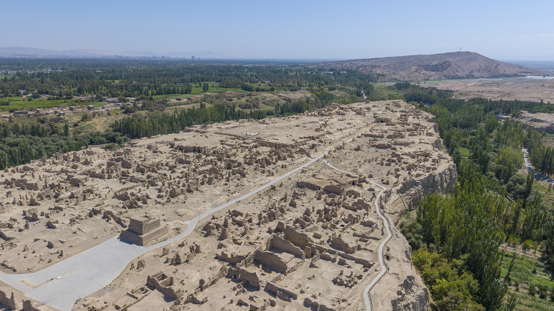 Exploring_Jiaohe_Ruins__A_Timeless_Oasis_on_the_Silk_Road