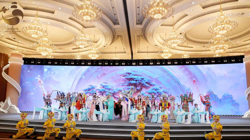 Inside Golden Panda Night: Tian Wei’s Unforgettable Evening of Glamour Inside Golden Panda Night: Tian Wei’s Unforgettable Evening of Glamour