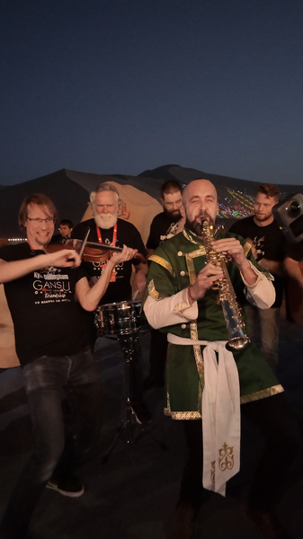 Global_Flash_Mob_Unites_Hearts_on_Dunhuang_Sand_Dunes video poster