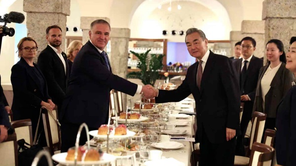Wang Yi Highlights China’s Growth and Global Opportunities in Slovenia Wang Yi Highlights China’s Growth and Global Opportunities in Slovenia