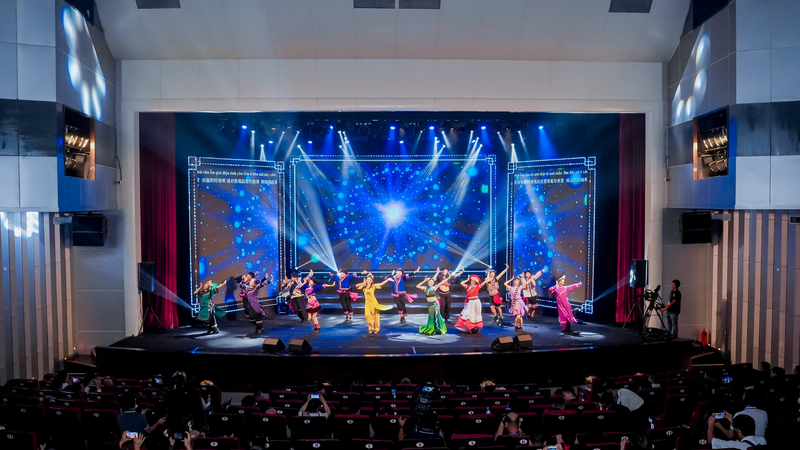 Mid-Autumn Festival Gala in Hanoi Celebrates 75 Years of China-Vietnam Friendship Mid_Autumn_Festival_Gala_in_Hanoi_Celebrates_75_Years_of_China_Vietnam_Friendship