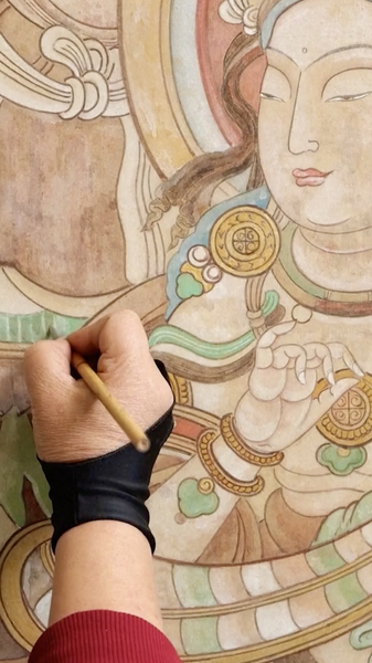 Guardian of Turpan’s Ancient Murals: Xu Dongliang’s 30-Year Mission Guardian of Turpan’s Ancient Murals: Xu Dongliang’s 30-Year Mission video poster