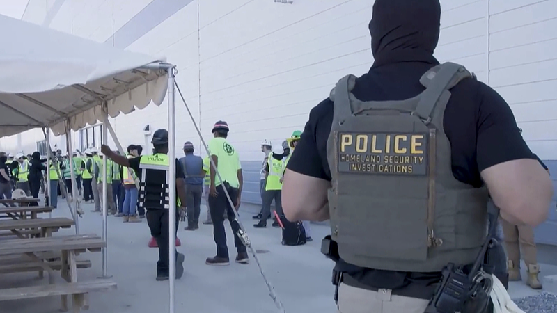 Over_300_S__Korean_Workers_Detained_in_U_S__Raid