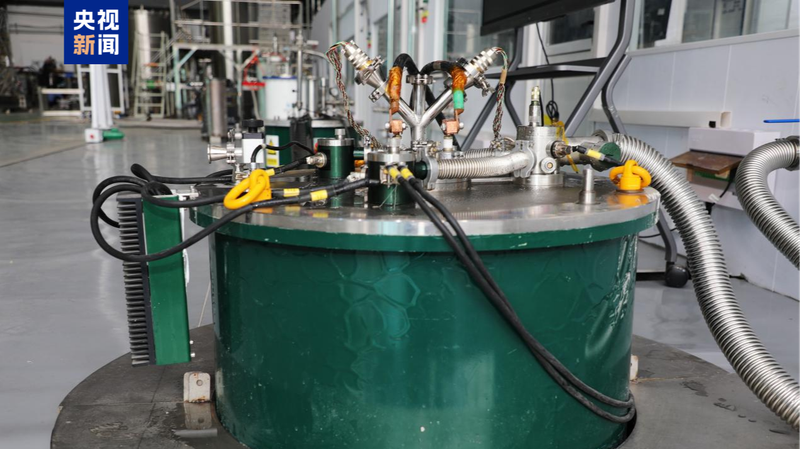 Record-Breaking 35.1T Superconducting Magnet – 700,000x Earth’s Field Record_Breaking_35_1T_Superconducting_Magnet_700_000x_Earth_s_Field
