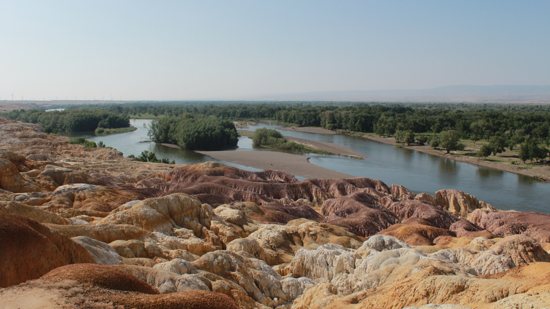 Wucaitan’s Rainbow Rocks: Xinjiang’s Five-Colored Beach