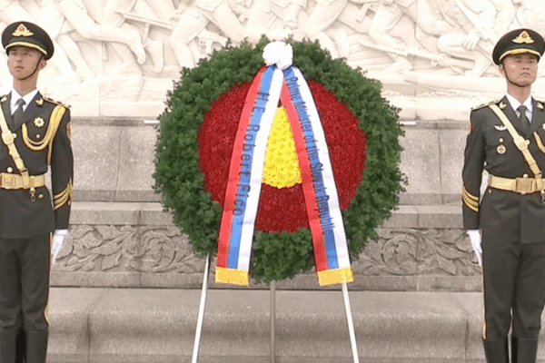 Slovak PM Honors Heroes in Beijing Slovak_PM_Honors_Heroes_in_Beijing video poster