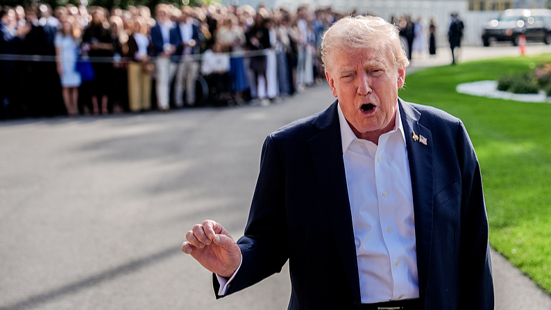US Furniture Retailers Brace for Trump’s 30-50% Tariffs US_Furniture_Retailers_Brace_for_Trump_s_30_50__Tariffs