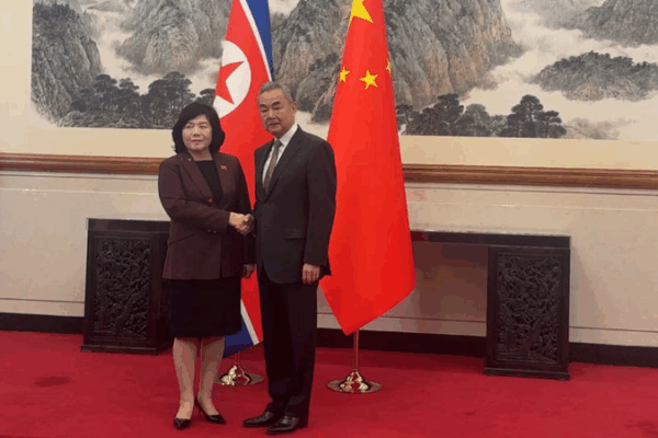 Wang_Yi_Hosts_DPRK_Foreign_Minister_Choe_Son_Hui_for_Talks_in_Beijing