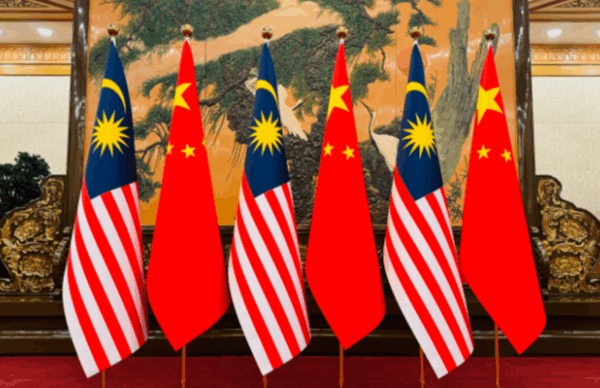 Xi Jinping and Anwar Ibrahim Forge Stronger China-Malaysia Ties in Beijing Xi_Jinping_and_Anwar_Ibrahim_Forge_Stronger_China_Malaysia_Ties_in_Beijing
