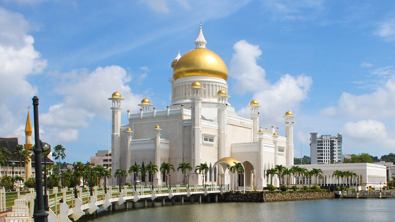6Q948L8DPYQ9TREMLKE8 - My Global News: Voices of a New Era Brunei’s Omar Ali Saifuddien Mosque Shines in APEC Stories