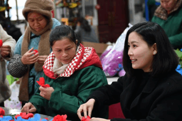 From Tragedy to Triumph: Yang Shuting’s Qiqi Tech Blooms in Rural Hunan From Tragedy to Triumph: Yang Shuting’s Qiqi Tech Blooms in Rural Hunan