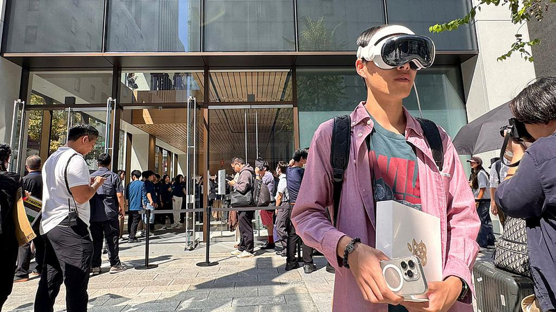 Apple Pauses Vision Pro Overhaul to Accelerate AI Glasses Apple_Pauses_Vision_Pro_Overhaul_to_Accelerate_AI_Glasses