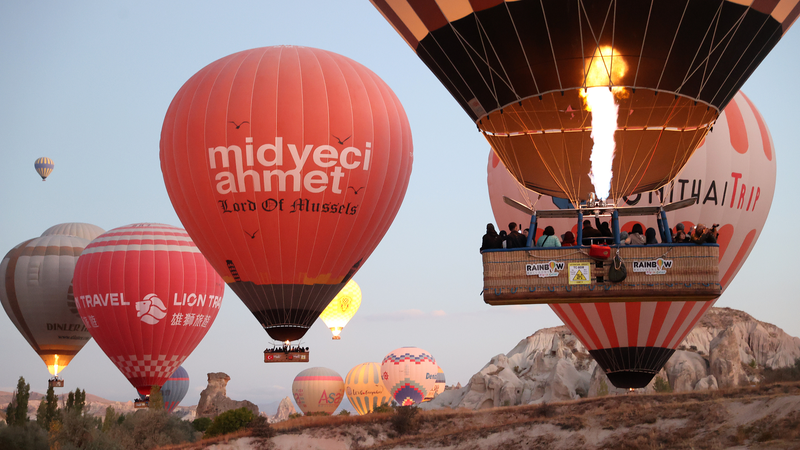 Asia on the Move: Chinese Holiday Travel Hits New High Asia_on_the_Move__Chinese_Holiday_Travel_Hits_New_High