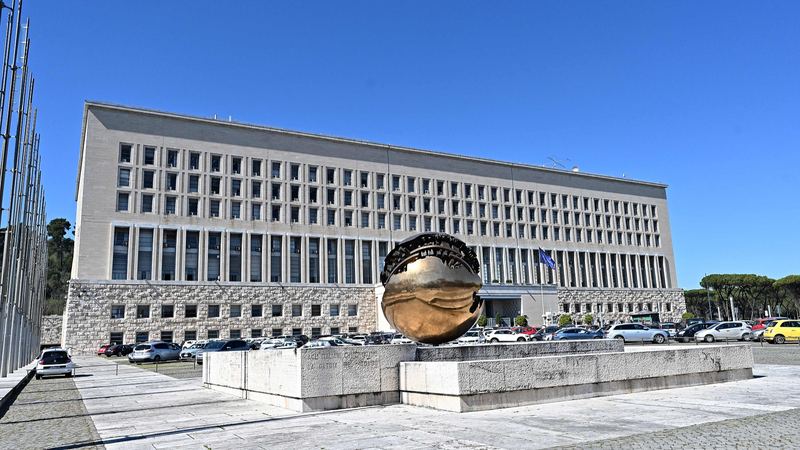 Chinese_FM_Wang_Yi_Heads_to_Italy__Switzerland_for_High_Level_Talks