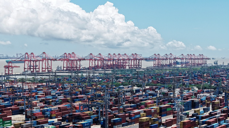 Despite Tariffs, $1B in Goods Flow Daily From the Chinese Mainland to U.S. Despite_Tariffs___1B_in_Goods_Flow_Daily_From_the_Chinese_Mainland_to_U_S_