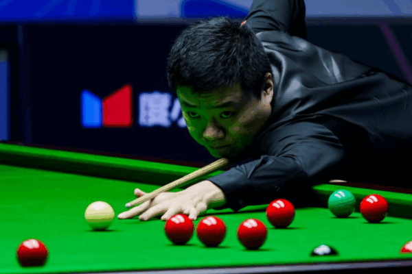 Ding Junhui Cruises into Third Round at Xi’an Grand Prix Ding_Junhui_Cruises_into_Third_Round_at_Xi_an_Grand_Prix