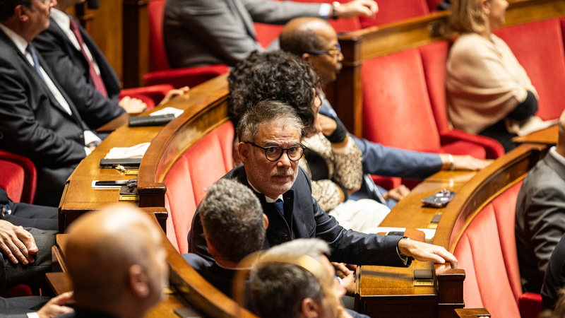 France_s_Socialists_Threaten_to_Topple_Government_Over_Budget_Standoff - My Global News: Voices of a New Era France_s_Socialists_Threaten_to_Topple_Government_Over_Budget_Standoff