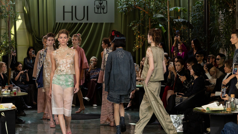 HUI’s Song of Silver Collection Shines at Milan Fashion Week HUI_s_Song_of_Silver_Collection_Shines_at_Milan_Fashion_Week video poster