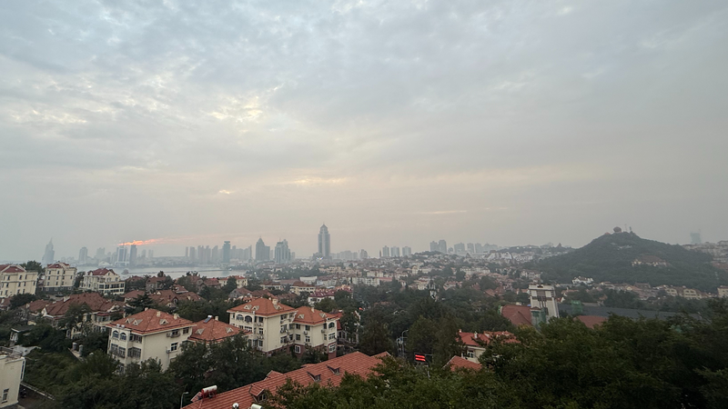 From Red Roofs to Crimson Sunsets: Qingdao’s Hills of Memory From Red Roofs to Crimson Sunsets: Qingdao’s Hills of Memory