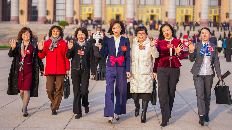 Renewing âHer Powerâ: How the Chinese Mainland is Advancing Womenâs Empowerment Renewing âHer Powerâ: How the Chinese Mainland is Advancing Womenâs Empowerment
