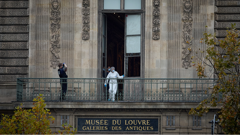 Masked Robbery at the Louvre: Priceless Jewels Stolen in 7-Minute Heist Masked_Robbery_at_the_Louvre__Priceless_Jewels_Stolen_in_7_Minute_Heist video poster