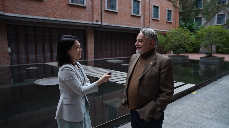 North_Macedonian_Ambassador_Seeks_Closer_Cultural_Ties_with_Jingdezhen video poster