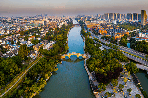 Suzhou’s Timeless Blend: From Gusu’s Zen to Industrial Prosperity Suzhou’s Timeless Blend: From Gusu’s Zen to Industrial Prosperity video poster