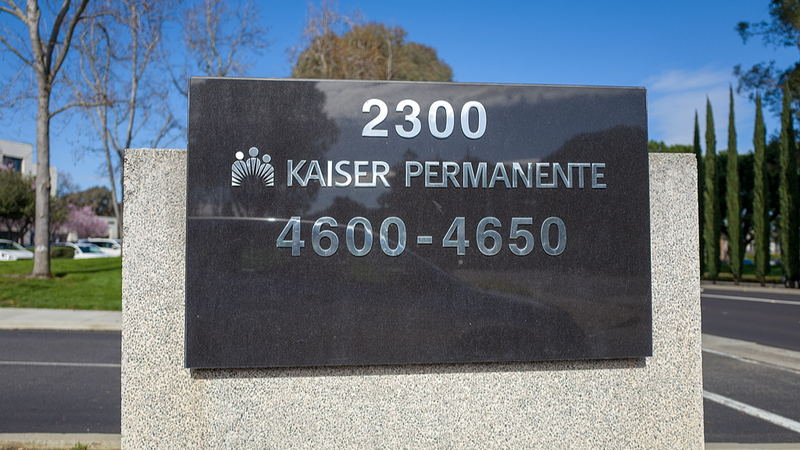 Tens of Thousands of Kaiser Permanente Workers Launch West Coast Strike Tens_of_Thousands_of_Kaiser_Permanente_Workers_Launch_West_Coast_Strike