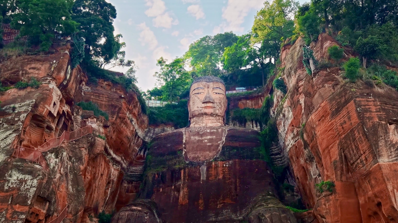 Under the Shadow of the Leshan Giant Buddha Under_the_Shadow_of_the_Leshan_Giant_Buddha video poster