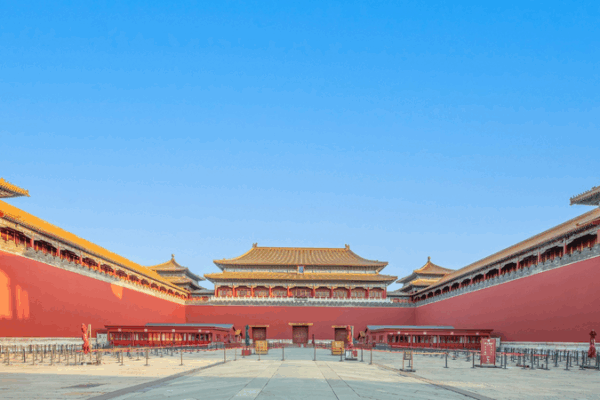 Palace Museum at 100: Beijing’s Journey from Imperial Court to Global Icon Palace Museum at 100: Beijing’s Journey from Imperial Court to Global Icon